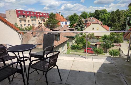 Piestany Apartment | Attic Parkview Apartment