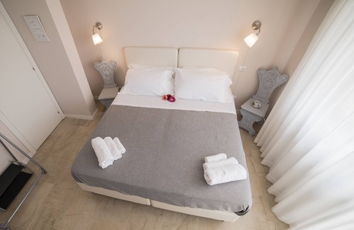 Ruggero Settimo Bed & Breakfast | Attico 33 B&B