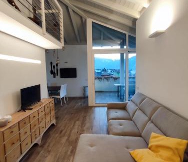 Lavis Apartment | Attico vicino Trento vista montagne mozzafiato
