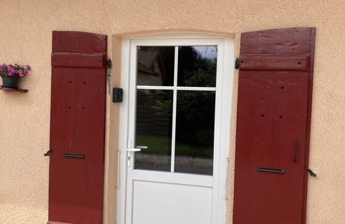 Saint-Bonnet-en-Bresse House | Attractive 2-star gîte in a quiet location.