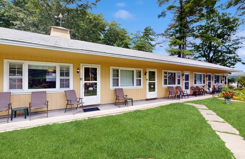 Alton Bay House | Attractive studio in waterfront location w/free WiFi, water views, kitchenette