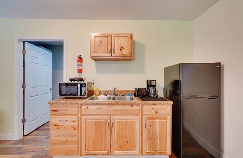 Briceville Apartment | ATV Trail Access: Mountain-View Briceville Studio!