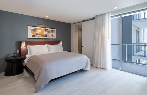 Brickell Hotel | Atwell Suites Miami Brickell by IHG