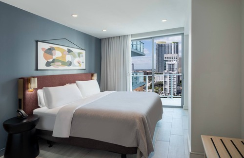 Brickell Hotel | Atwell Suites Miami Brickell by IHG
