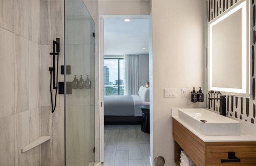 Brickell Hotel | Atwell Suites Miami Brickell by IHG