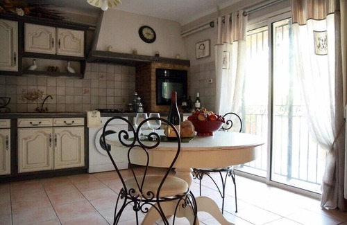 Carpentras Villa | Atypical house in the south of Provence near Avignon, 4 persons