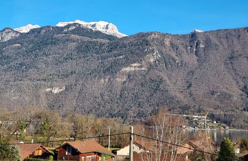 Chaparon Apartment | Au Calme ,10 mn à Pied du lac Dannecy