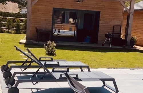 Saint-Aubin-de-Medoc Cottage | Au Cottage du Médoc : Le Gîte Montana Pour 4 Personnes