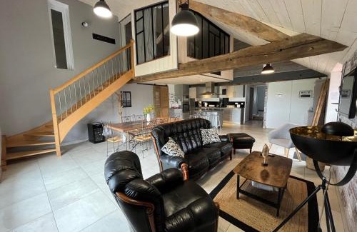 La Jumelliere House | Au tour des sens
