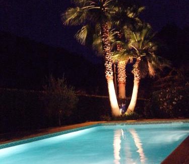 Saint-Paul-de-Vence House | Au vallon rouge (Suite double)