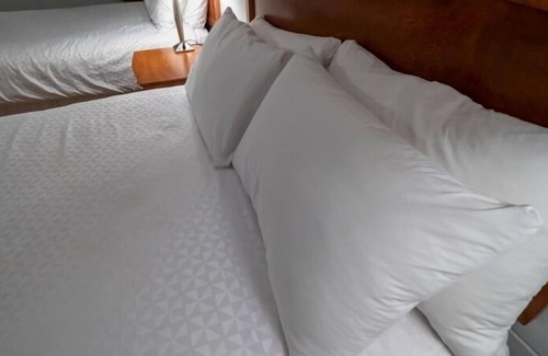 Lac-Etchemin Hotel | Auberge Happy Logis