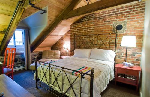 Old Quebec Hotel | Auberge Place d'Armes