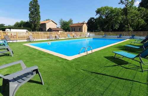 Le Change House | Auberoche campsite * - MOBILE HOME IRM MERCURE 29m² - 2 bedrooms 4 people