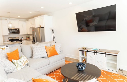 Auburn - Opelika House | Auburn Eye of the Tiger House