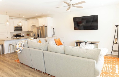 Auburn - Opelika House | Auburn Eye of the Tiger House