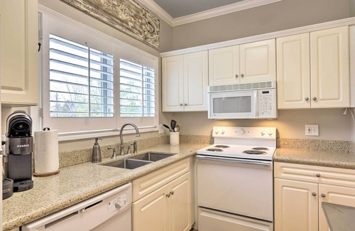 Auburn Apartment | Auburn Gameday Center Studio: Walk to Arena!