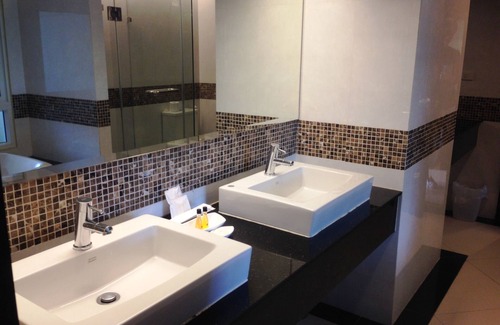 Central Pattaya Hotel | August Suites