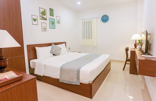 Ngo Quyen Hotel | AUI Nguyen Trai