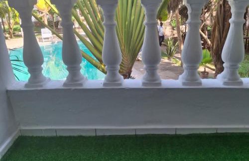 Ukunda Bed & Breakfast | Aura Studio in Diani