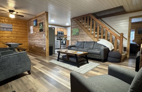 Fairbanks Cabin | Aurora Ridge Cabin | Postcard Views & Aurora