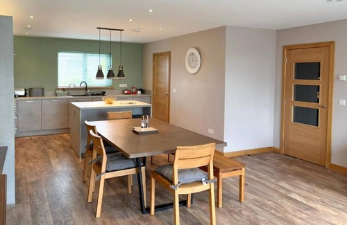 Saint Ola House | Aurora - Self Catering, Kirkwall, Quiet Location With Luxury Hot Tub