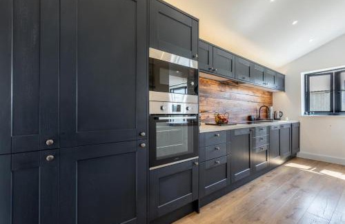 Barnstaple House | Austen Cottage - Swanmoor Grange