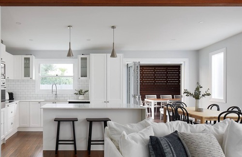 The Junction House | Austin Cottage - Pet friendly holiday house in Newcastle