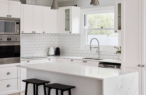 The Junction House | Austin Cottage - Pet friendly holiday house in Newcastle