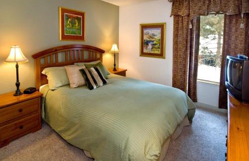 Mammoth Lakes Hotel | Austria Hof Lodge