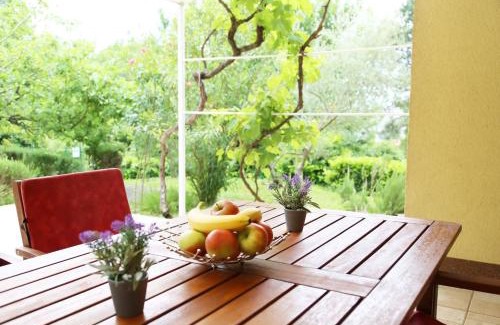Municipality of Omisalj Apartment | Authentic apartment on the seaside