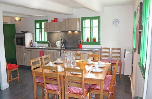 Rtyne v Podkrkonosi House | Authentic holiday home with garden near Trutnov