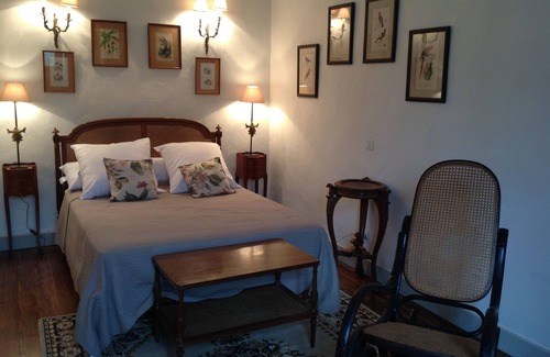 Meynes Other | Authentic Mas Provencal 19th century classified 4 * in a 5000 m² fenced park