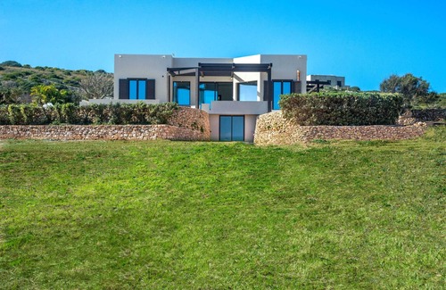 Favignana Villa | Authentic Refuge On The Coast Villa With Sea View