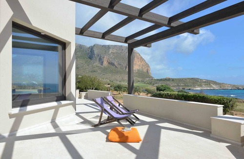 Favignana Villa | Authentic Refuge On The Coast Villa With Sea View