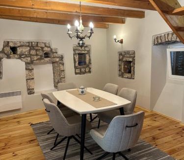 Radovici House | Authentic stone house Radovici
