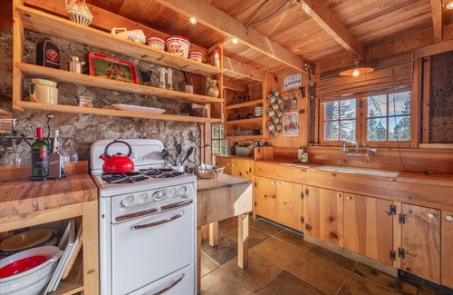 Tahoe City Cabin | Authentic & Stylish Cabin in Lake Tahoe by Sierra Getaways