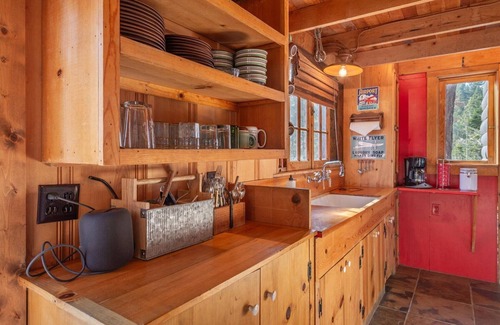 Tahoe City Cabin | Authentic & Stylish Cabin in Lake Tahoe by Sierra Getaways