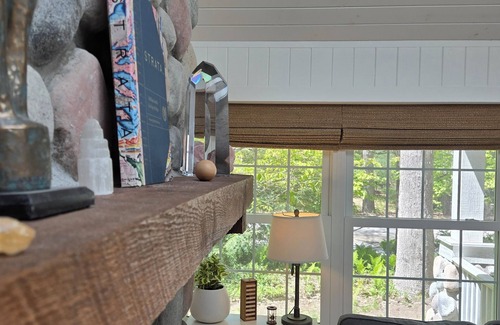 Michiana Cottage | Autumn getaway in Michiana: Cozy cottage for 8 on private woodsy lot