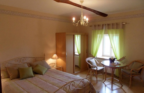 Ronno House | Aux 3 Sapins
