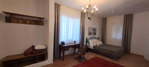 Sur House | Ava House