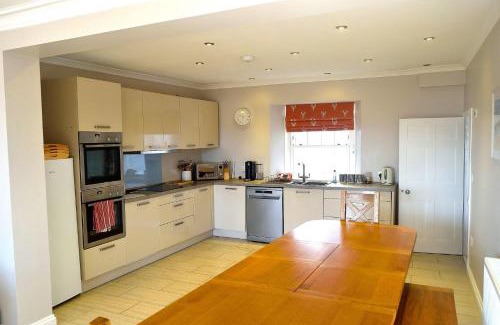 Perranporth House | Avala
