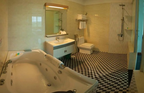 Taman Sutera Utama Hotel | Avantgarde Hotel