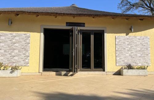 Hekpoort Hotel | Avela Lodge