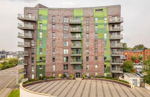 Leeds Apartment | Avenues
