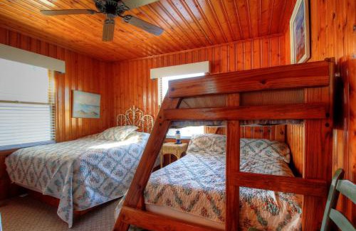 Carolina Beach House | Averette Cottage by Carolina Beach Realty