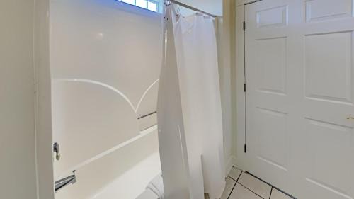 North Litchfield Beach Villa | Avian Forest Oasis Your Gateway to Golf Beach and Resort Living