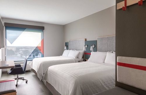 Revere Hotel | avid hotel Boston Logan Airport - Revere by IHG
