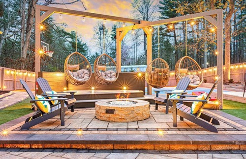 Fletcher House | AVL Grand Getaway by 5 Seasons Homestays