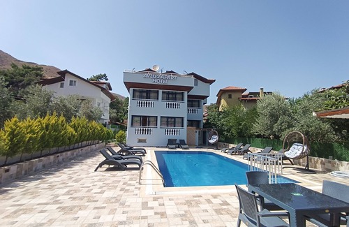 Icmeler Apartment | Avlu 2 Apart