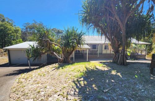 Kingfisher Bay House | Avoca Holiday House K'Gari